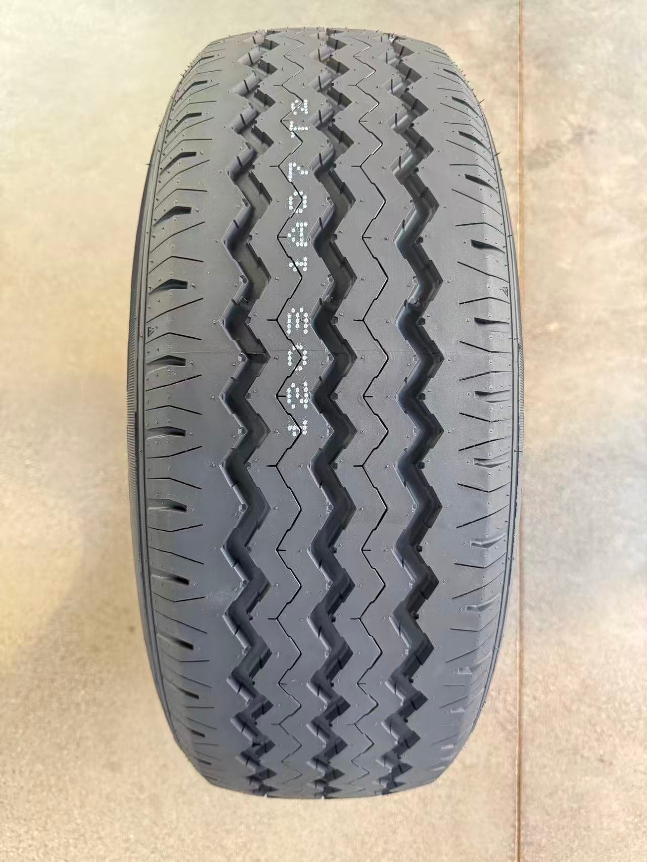 Understanding Zigzag Tread Patterns in All-Terrain Tires
